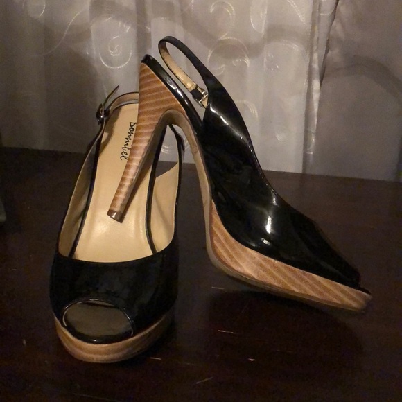 Sling back peep toe Black patent 4” heels - Picture 3 of 3